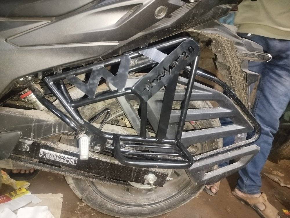 Hornet Saree Guard