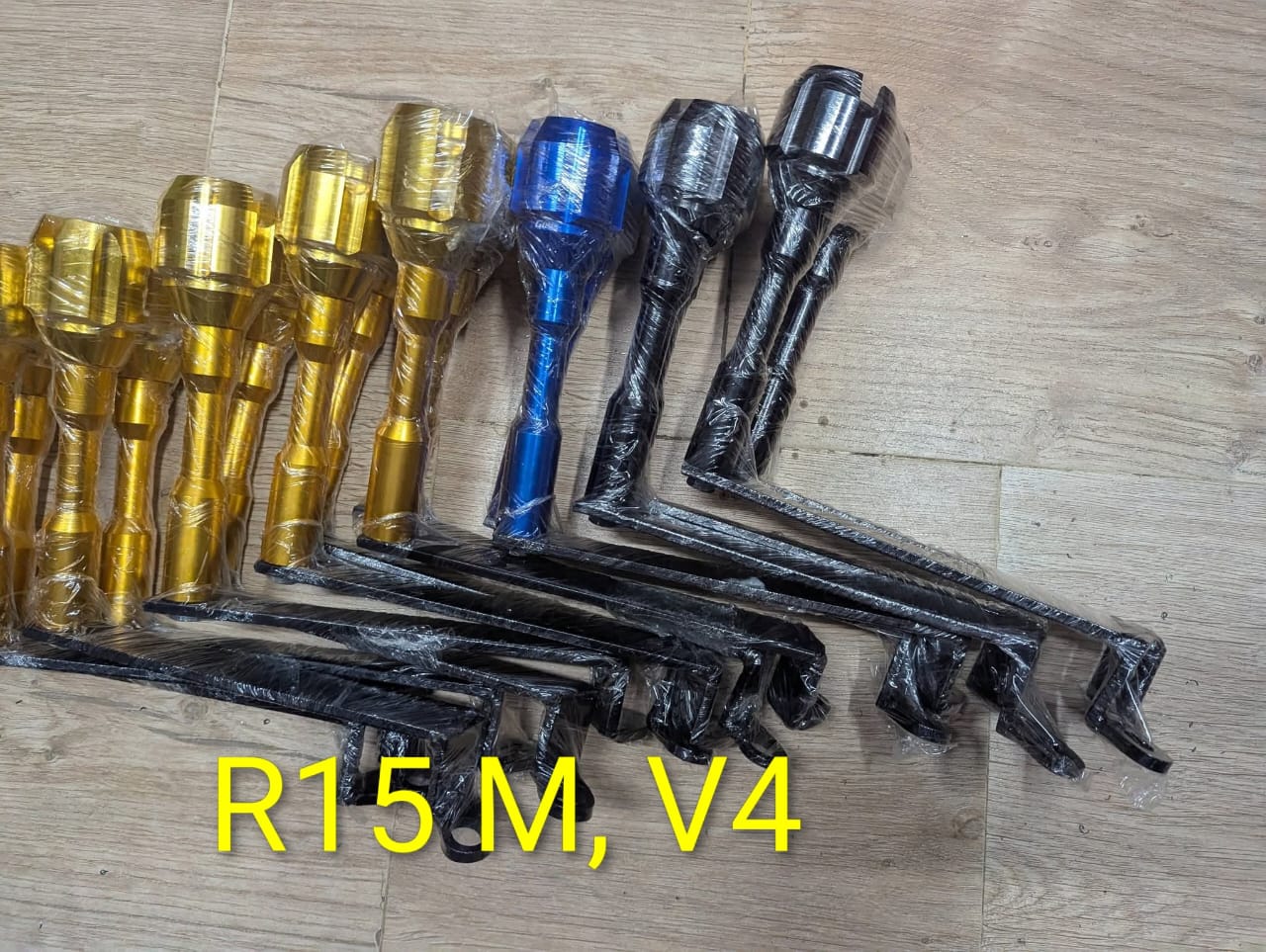 R15 M - V4 Bumper